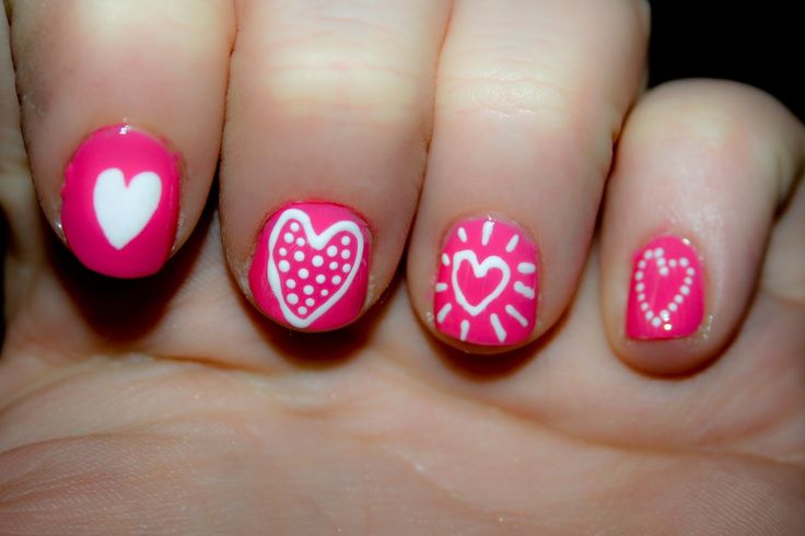 diseño de corazones para uñas de niñas
