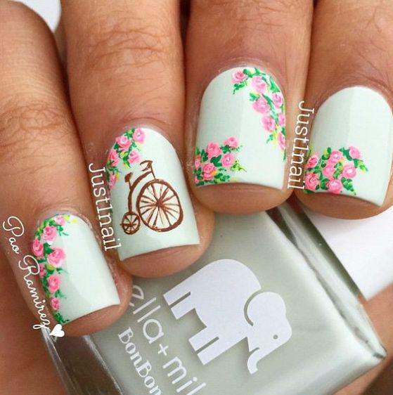 modelos de uñas cortas con rosas