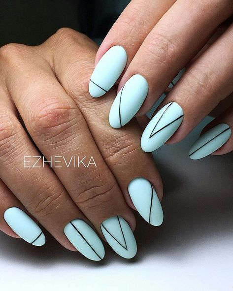 Uñas Azul Claro Decoradas (1)