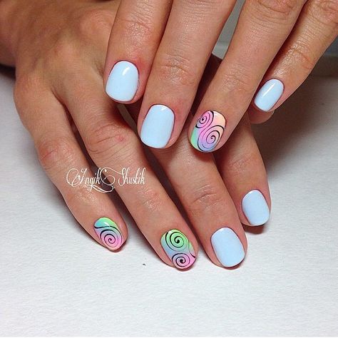 Uñas Azul Claro Decoradas (5)