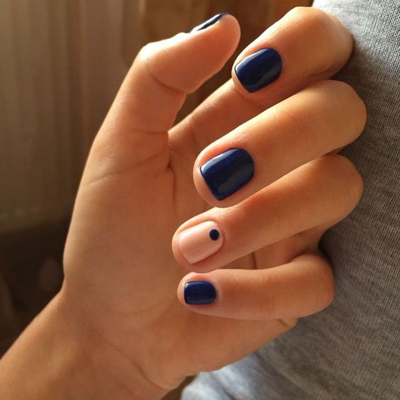 Uñas Azul Oscuro Decoradas (11)
