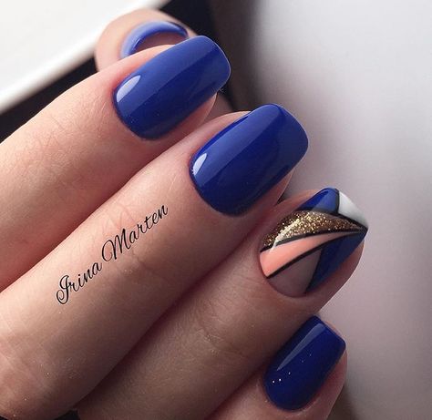 Uñas Azul Oscuro Decoradas (14)