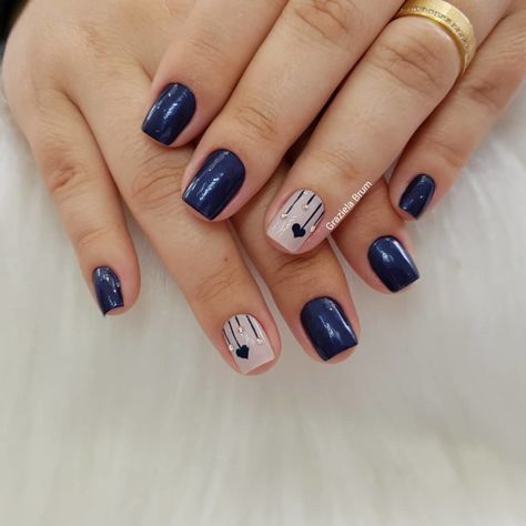 Uñas Azul Oscuro Decoradas (9)