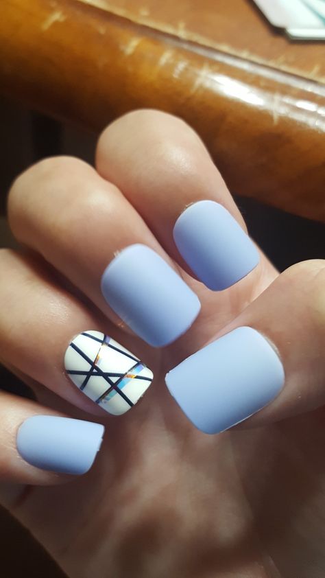 Uñas Azules Decoradas Con Blanco (3)
