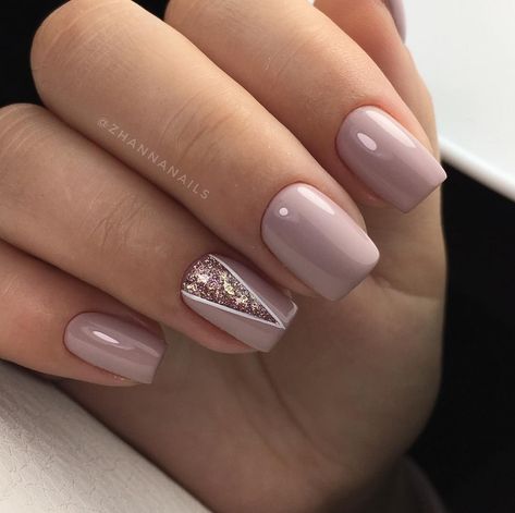 Uñas Con Piedras Doradas (2)
