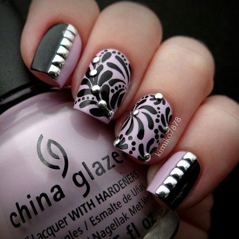 Uñas Con Piedras Plateadas (4)