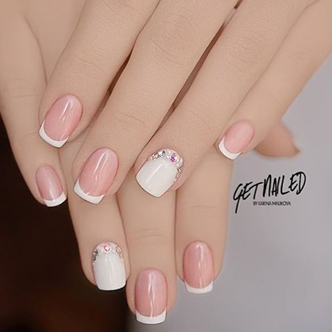 Uñas Con Piedras Sencillas (3)