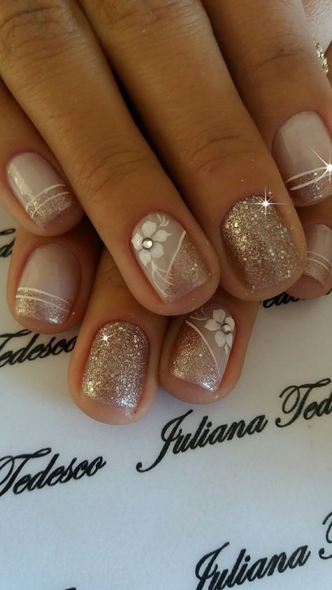 Uñas Con Piedras Sencillas (6)