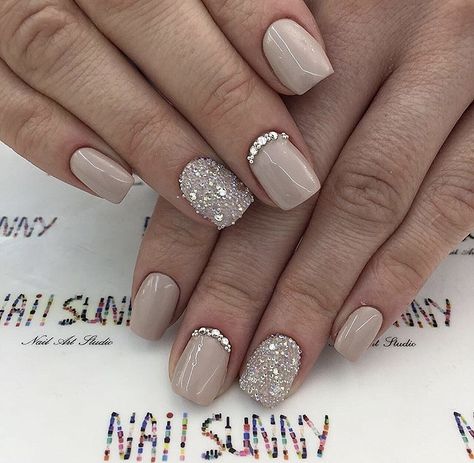 Uñas Con Piedras Sencillas (8)