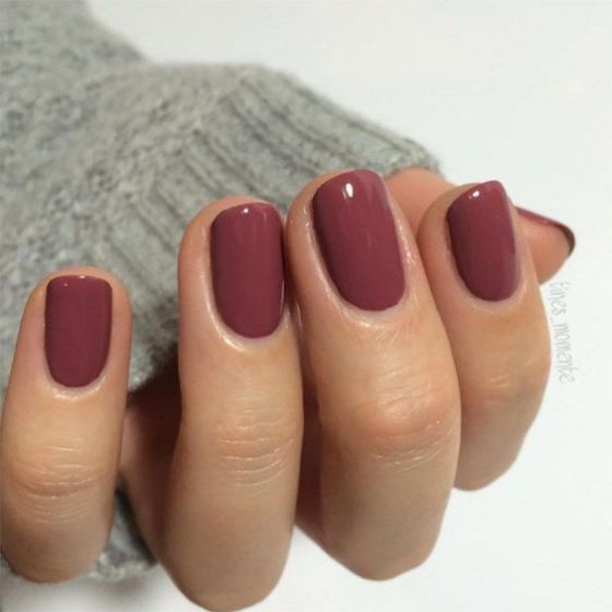 vinotinto nails