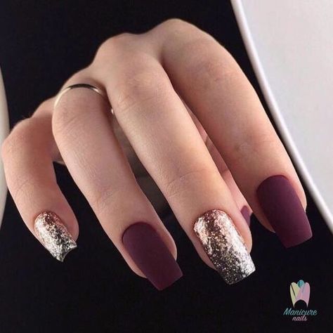 Uñas Color Oro Con Rojo (4)