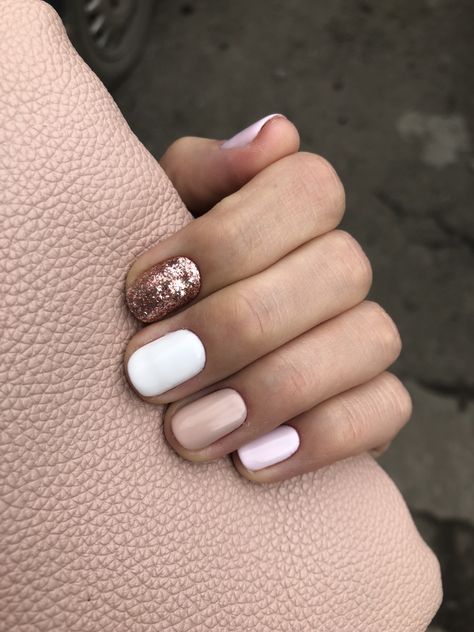 Uñas Doradas Y Blanco (2)