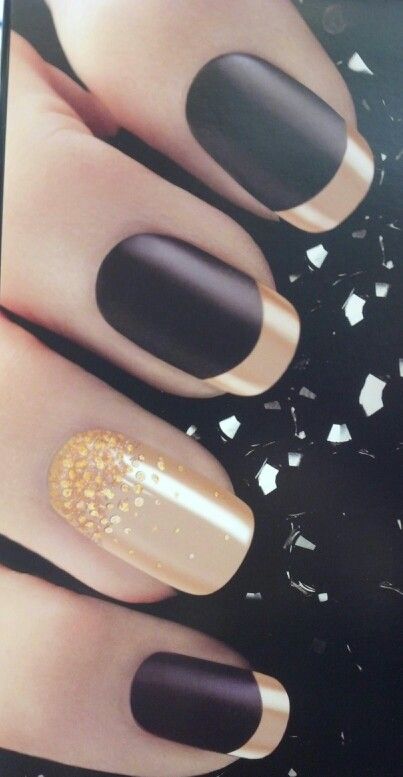 Uñas Negras Decoradas Con Negro (1)