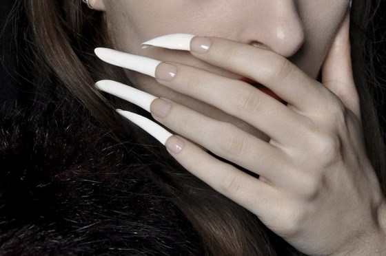 uñas torcidas